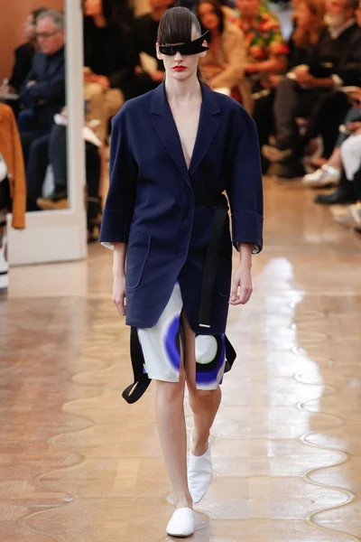 Look 26